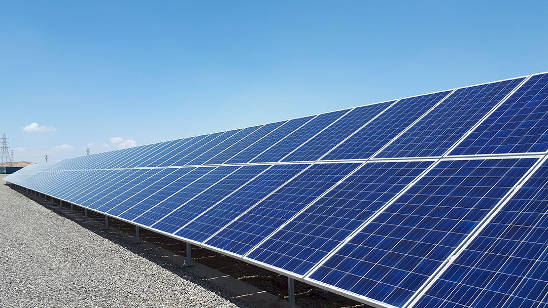 نیروگاه خورشیدی 1+2 مگاواتی قم